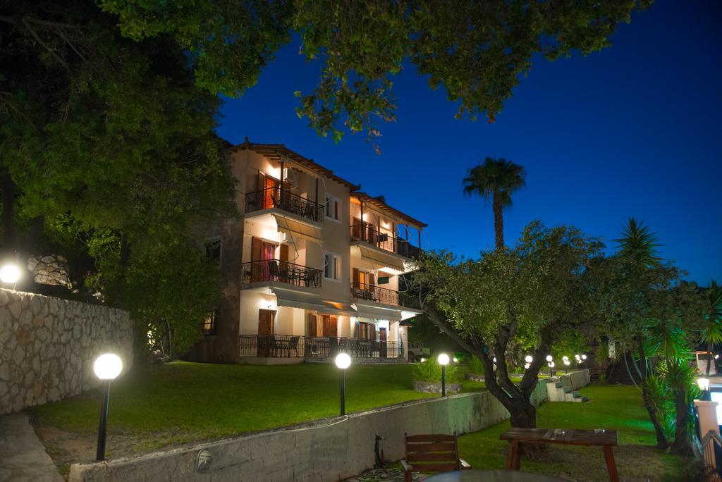 Aggeliki Apartments 尼基亚娜 外观 照片