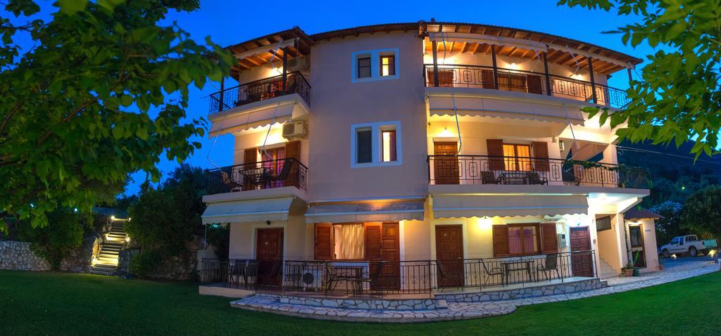 Aggeliki Apartments 尼基亚娜 外观 照片